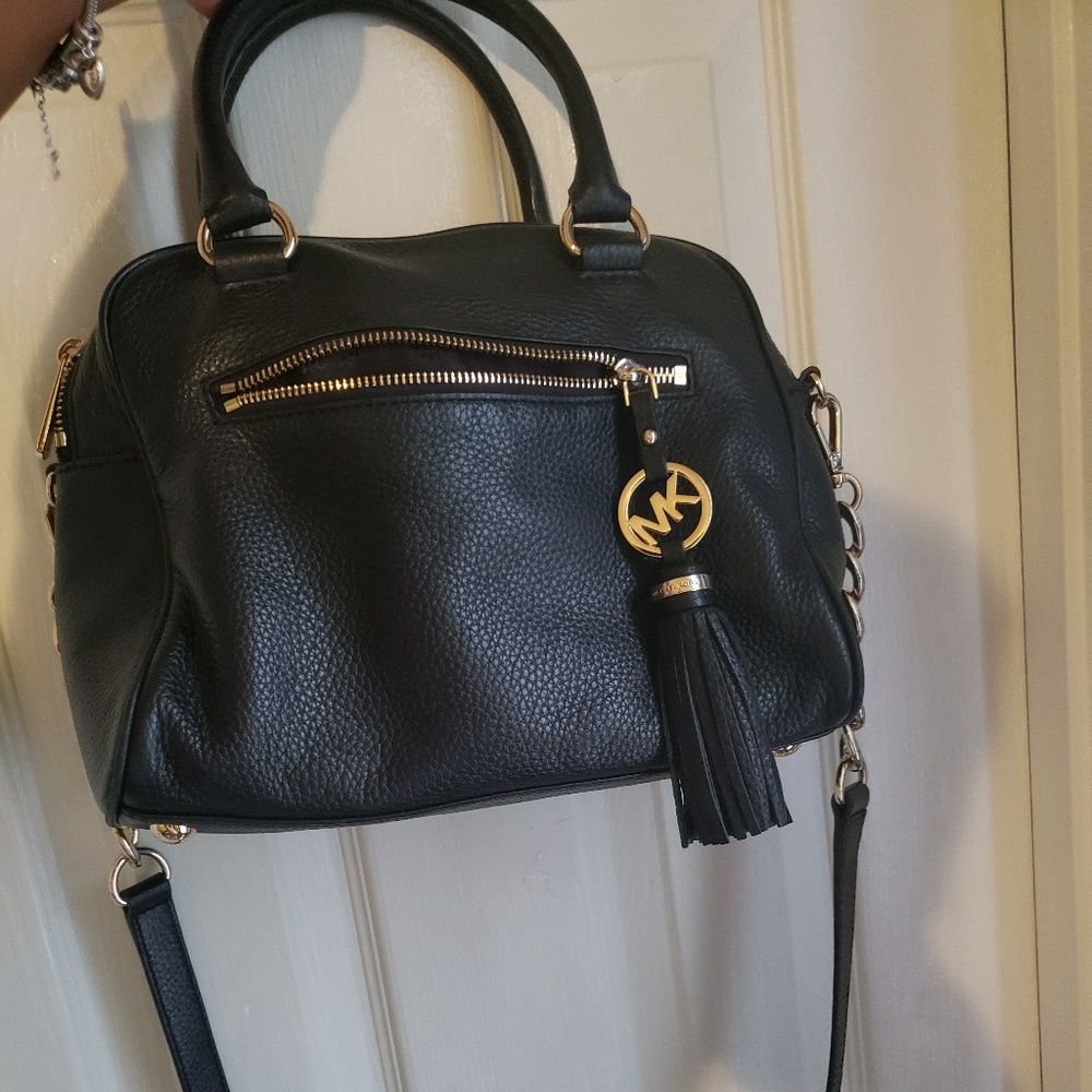 Authentic Michael Kors crossbody bag leather black